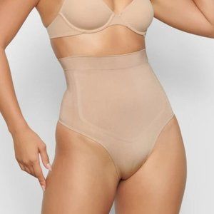 SKIMS High Waist Bonded Thong Shapewear Clay Large